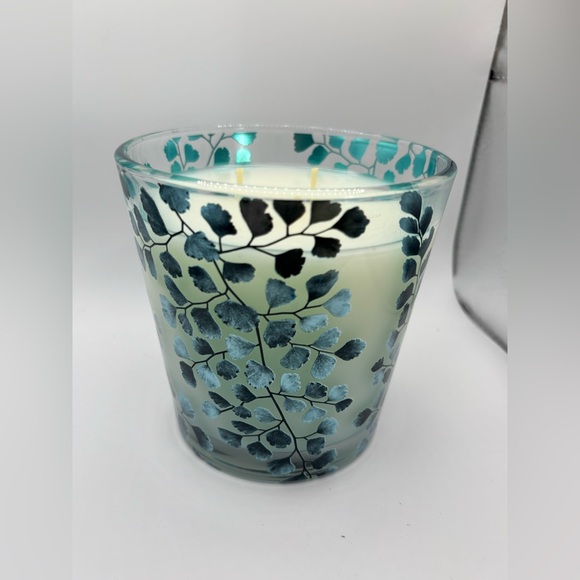 NEST Fragrances Blue Leaf Glass Candle Holder - Picture 2 of 5